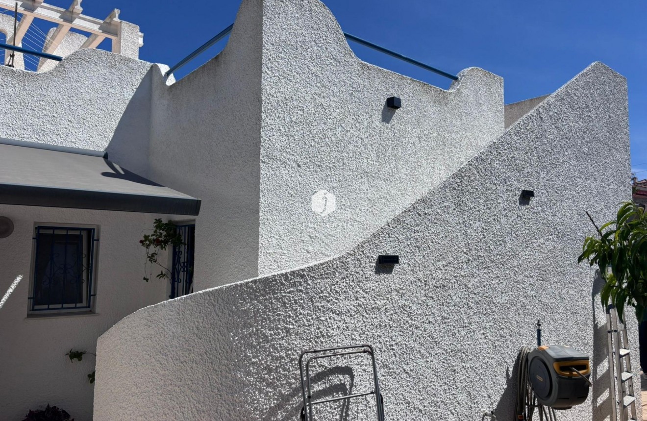 D'occasion - Chalet -
Torrevieja - Los Balcones