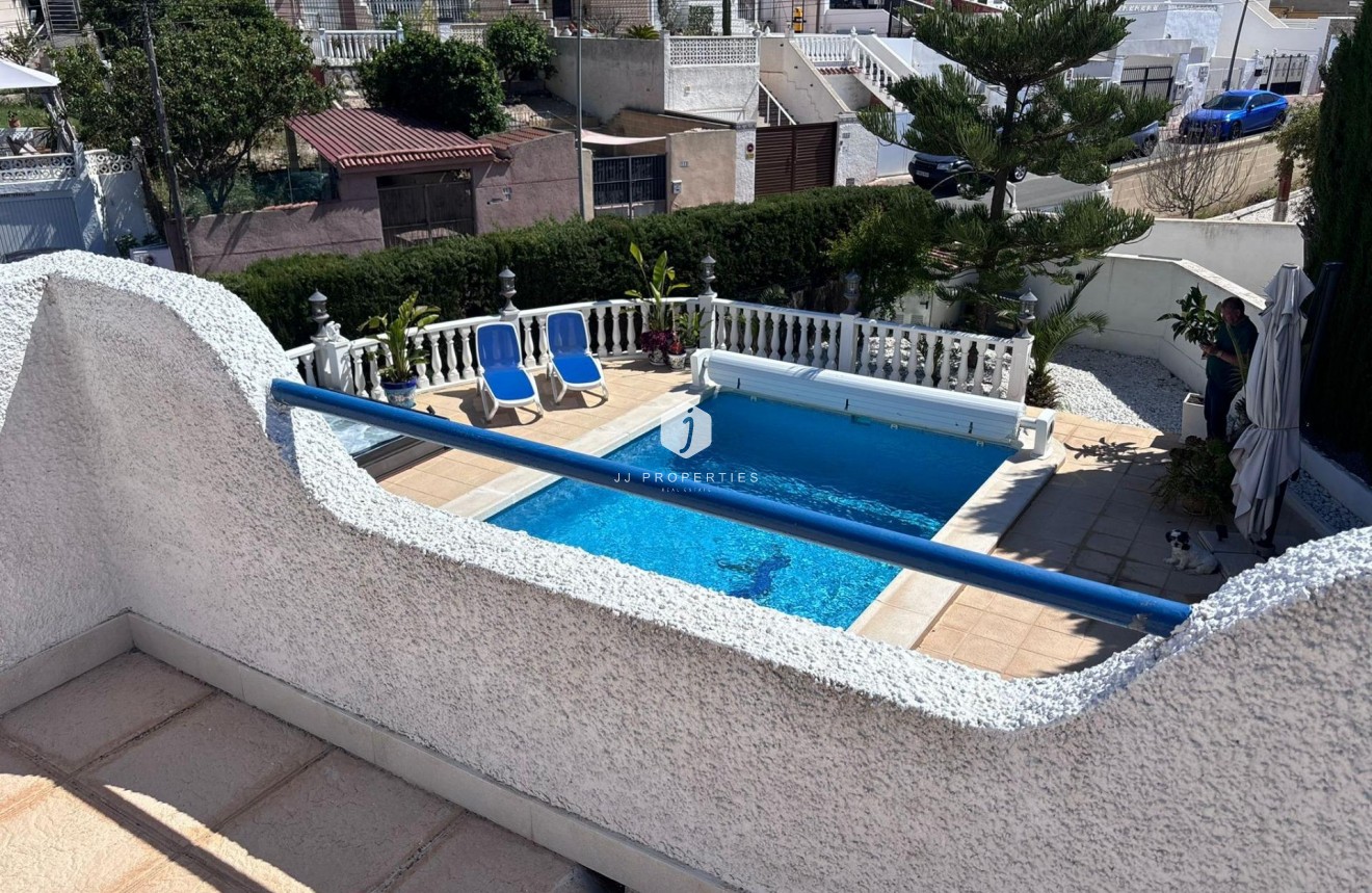 D'occasion - Chalet -
Torrevieja - Los Balcones