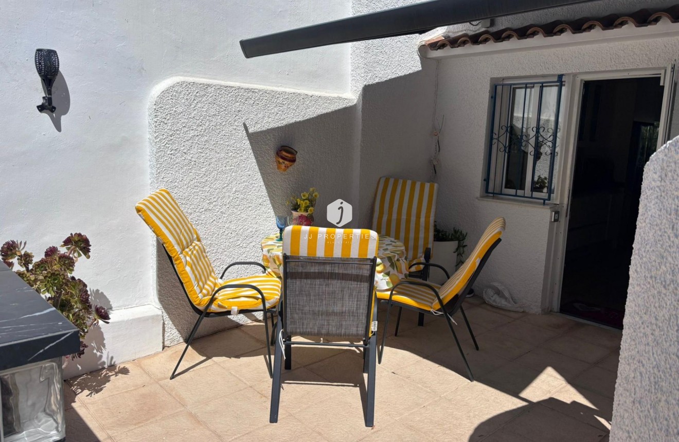 D'occasion - Chalet -
Torrevieja - Los Balcones