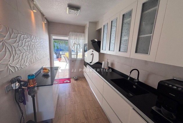 D'occasion - Chalet -
Torrevieja - Los Balcones