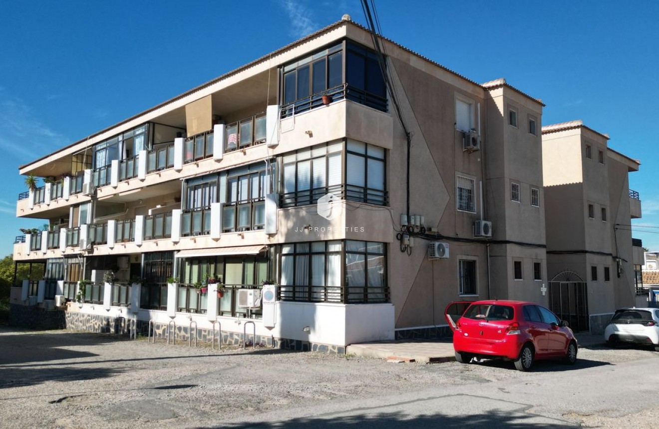 Resale - Apartment / flat -
Torrevieja - Costa Blanca