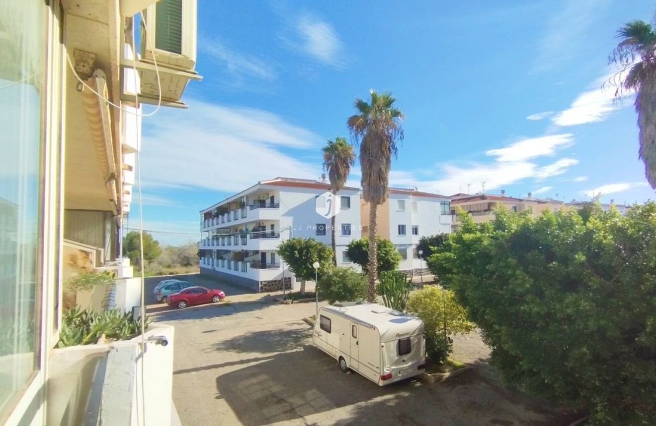 Resale - Apartment / flat -
Torrevieja - Costa Blanca