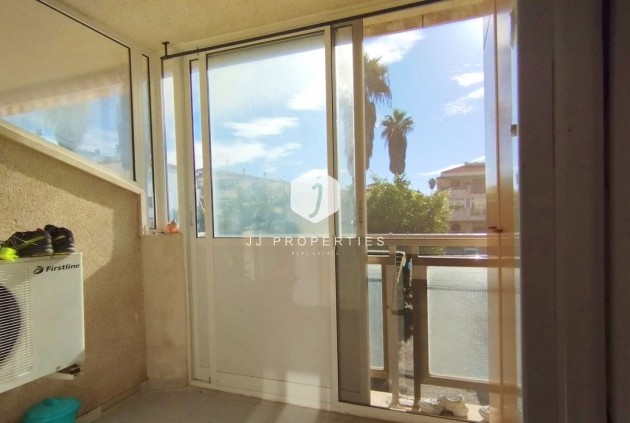 Resale - Apartment / flat -
Torrevieja - Costa Blanca