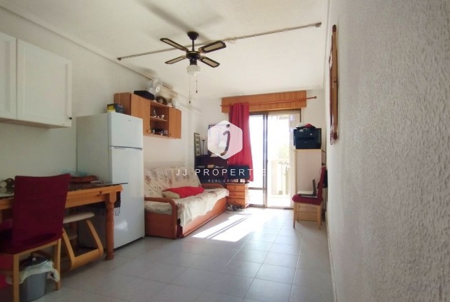 Resale - Apartment / flat -
Torrevieja - Costa Blanca