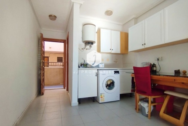 Resale - Apartment / flat -
Torrevieja - Costa Blanca