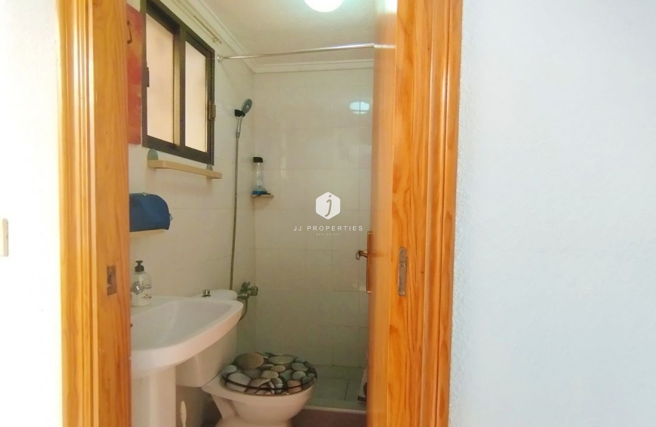 Resale - Apartment / flat -
Torrevieja - Costa Blanca