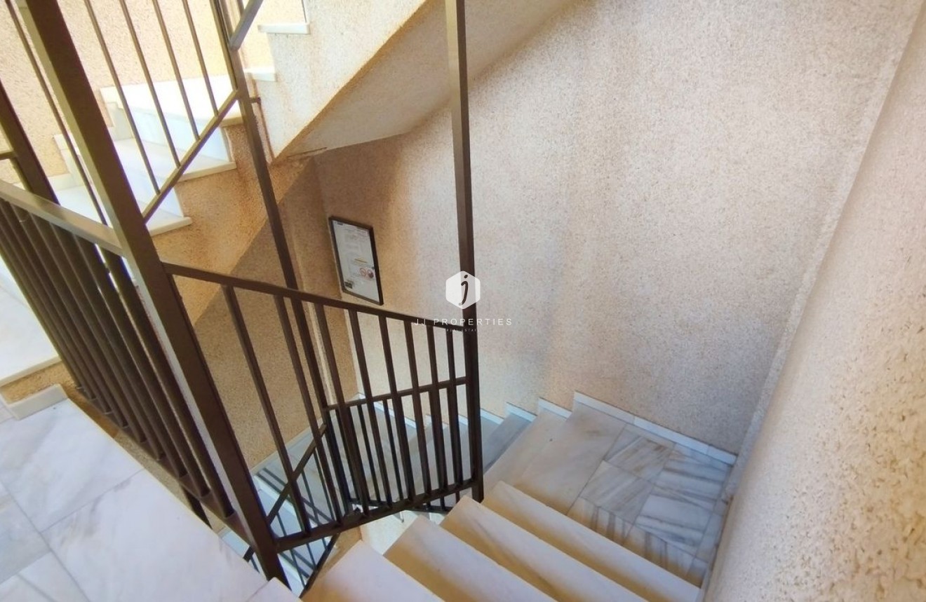 Resale - Apartment / flat -
Torrevieja - Costa Blanca