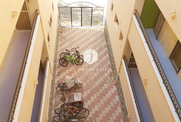 Resale - Apartment / flat -
Torrevieja - Costa Blanca