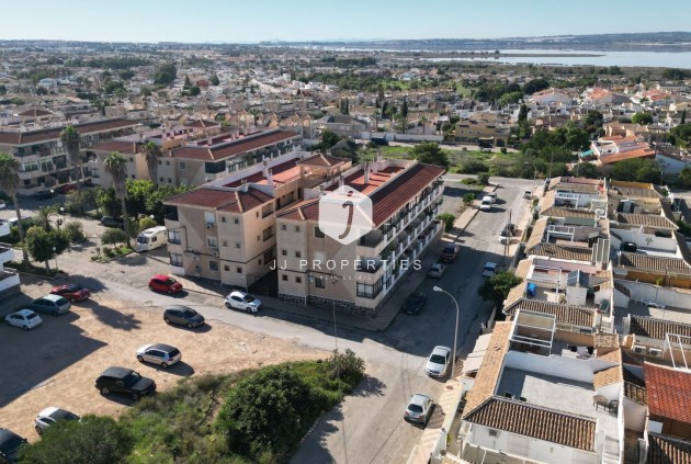 Resale - Apartment / flat -
Torrevieja - Costa Blanca