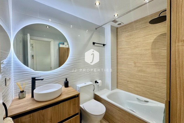 Aus zweiter Hand - Bungalow -
Orihuela Costa - Villamartín-las Filipinas