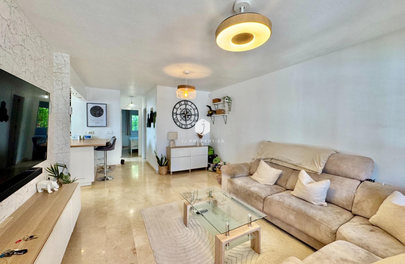 Aus zweiter Hand - Bungalow -
Orihuela Costa - Villamartín-las Filipinas