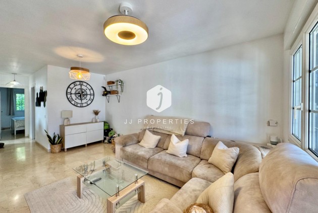 Aus zweiter Hand - Bungalow -
Orihuela Costa - Villamartín-las Filipinas