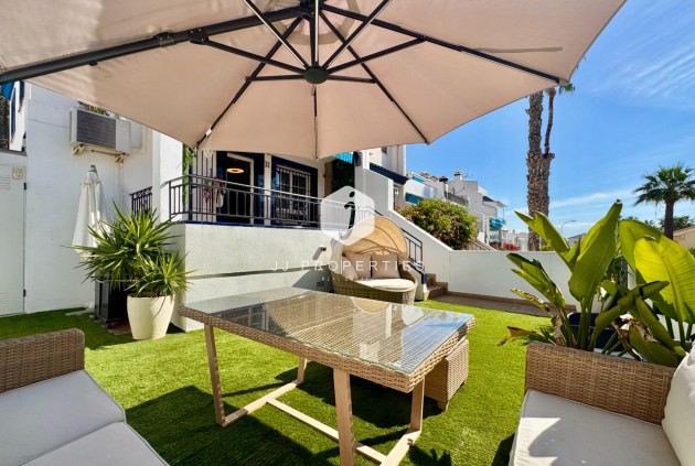 Aus zweiter Hand - Bungalow -
Orihuela Costa - Villamartín-las Filipinas
