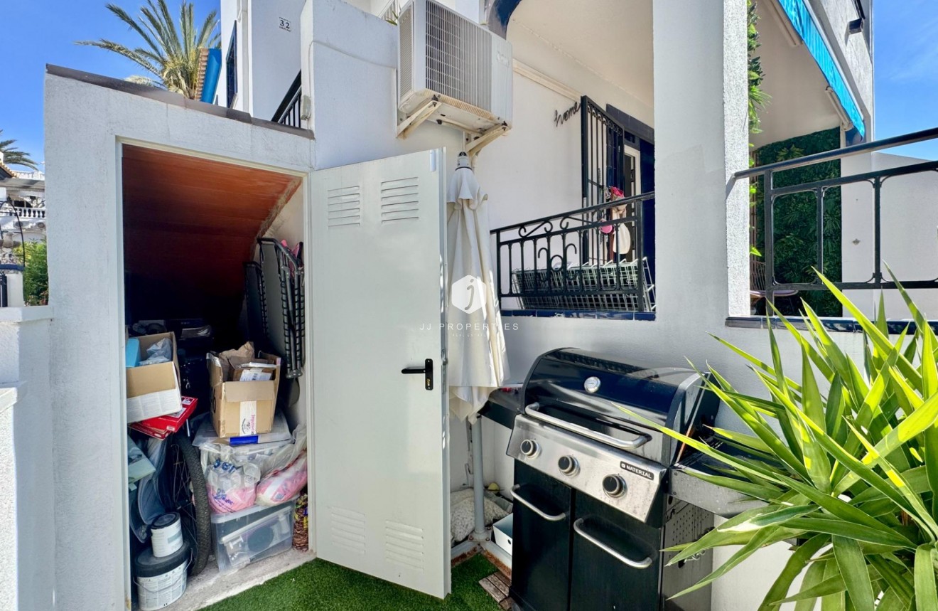 Aus zweiter Hand - Bungalow -
Orihuela Costa - Villamartín-las Filipinas