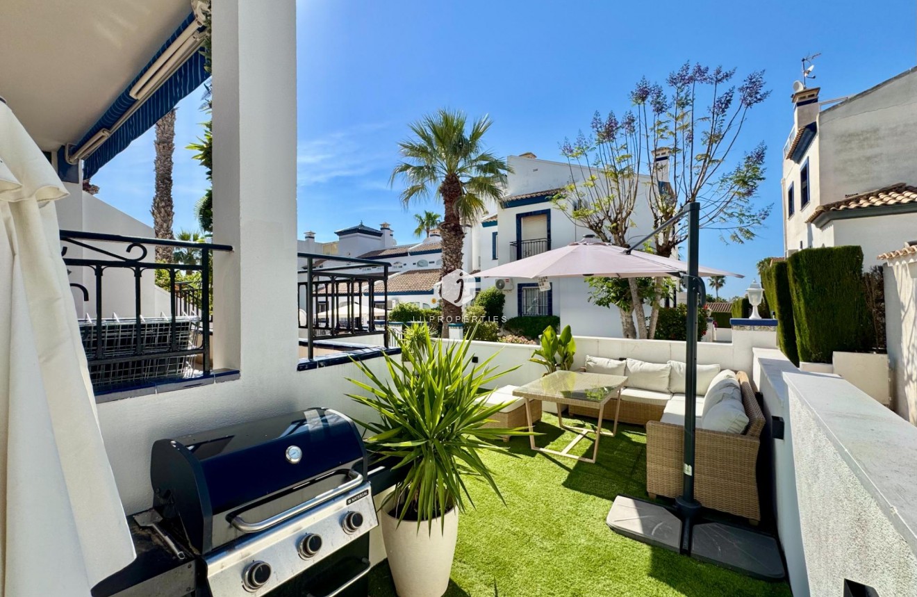 Aus zweiter Hand - Bungalow -
Orihuela Costa - Villamartín-las Filipinas