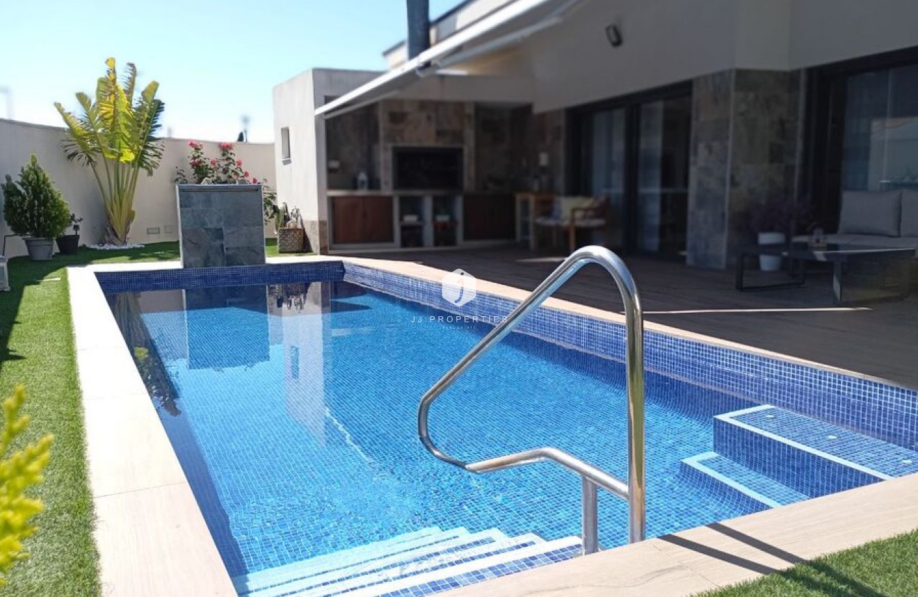 D'occasion - Villa -
Daya Nueva - Costa Blanca