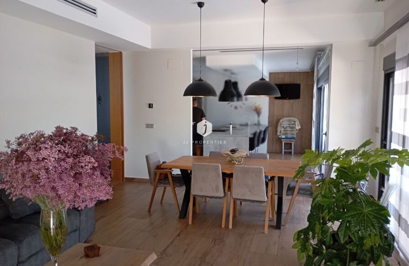 D'occasion - Villa -
Daya Nueva - Costa Blanca
