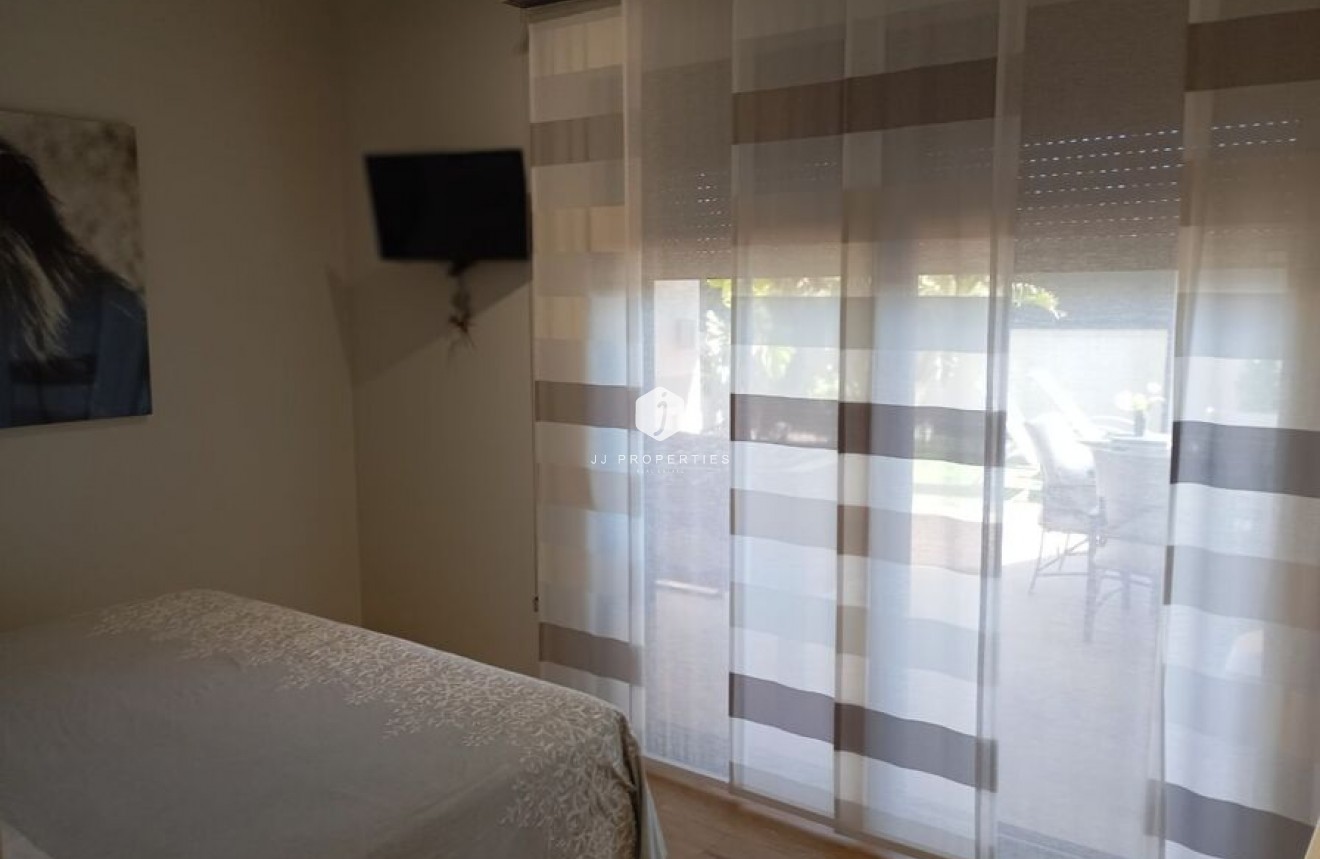 D'occasion - Villa -
Daya Nueva - Costa Blanca
