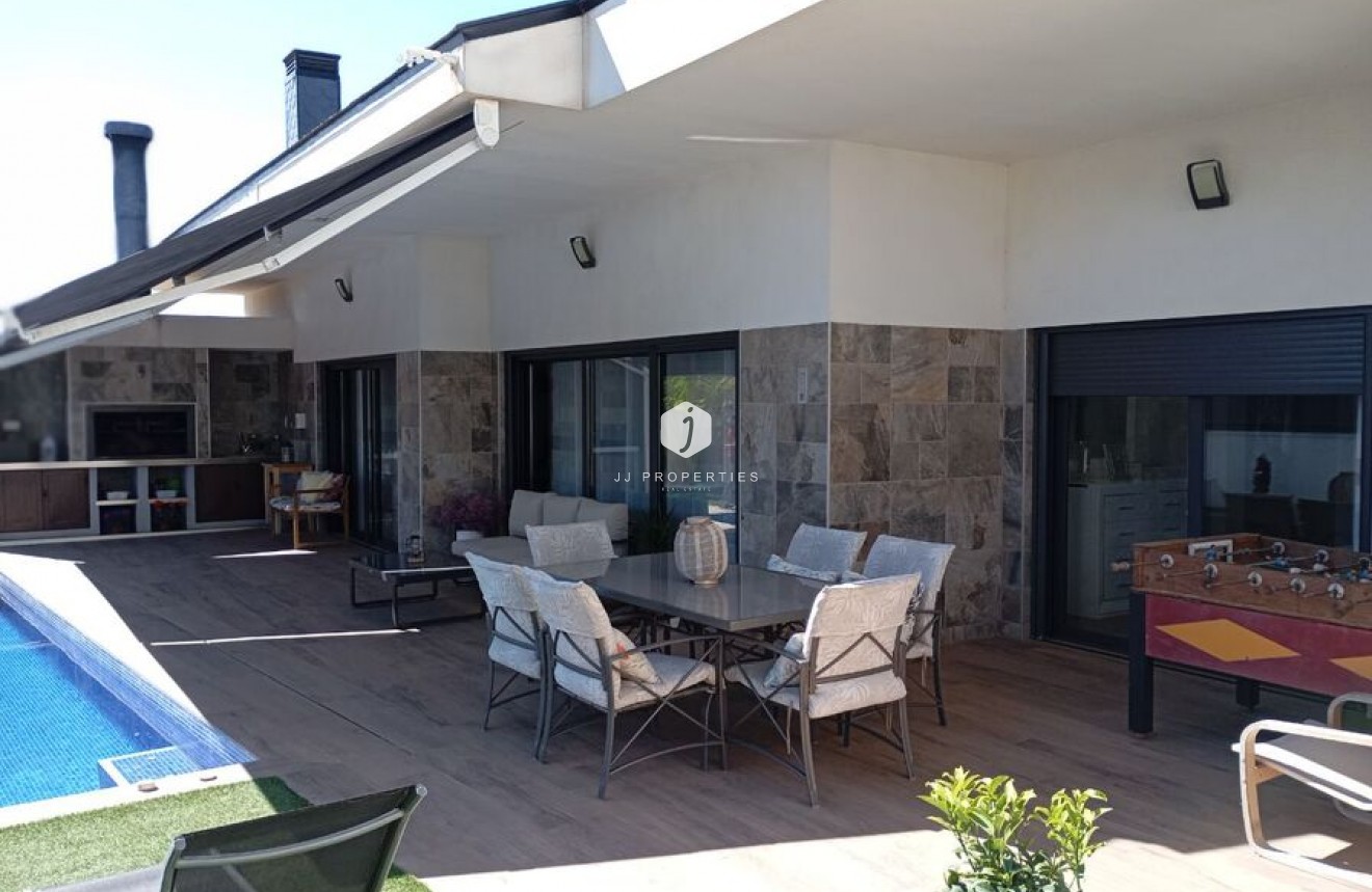 D'occasion - Villa -
Daya Nueva - Costa Blanca