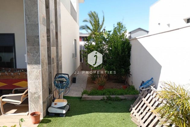 D'occasion - Villa -
Daya Nueva - Costa Blanca
