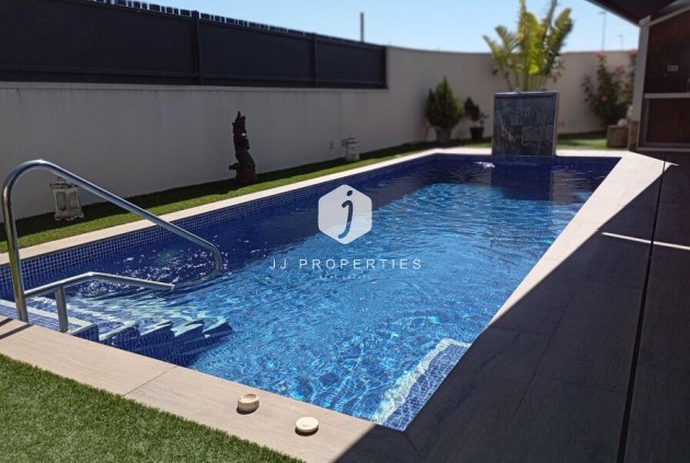 D'occasion - Villa -
Daya Nueva - Costa Blanca