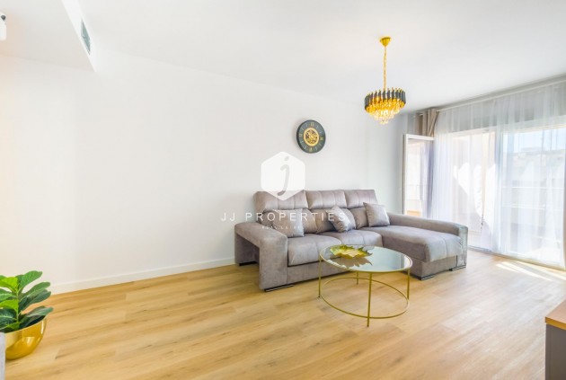 D'occasion - Appartement -
Torrevieja - Playa del Cura