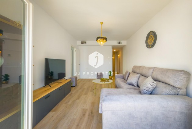 D'occasion - Appartement -
Torrevieja - Playa del Cura