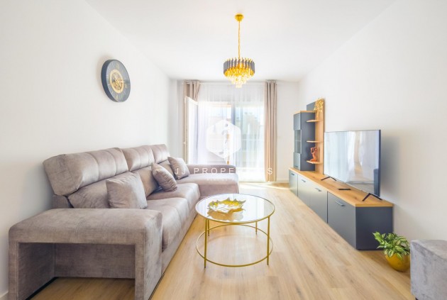 D'occasion - Appartement -
Torrevieja - Playa del Cura