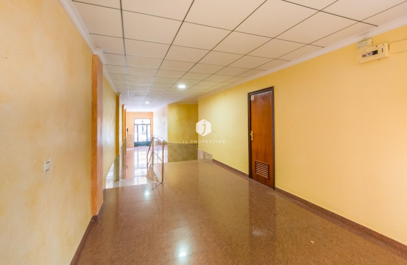 D'occasion - Appartement -
Torrevieja - Playa del Cura