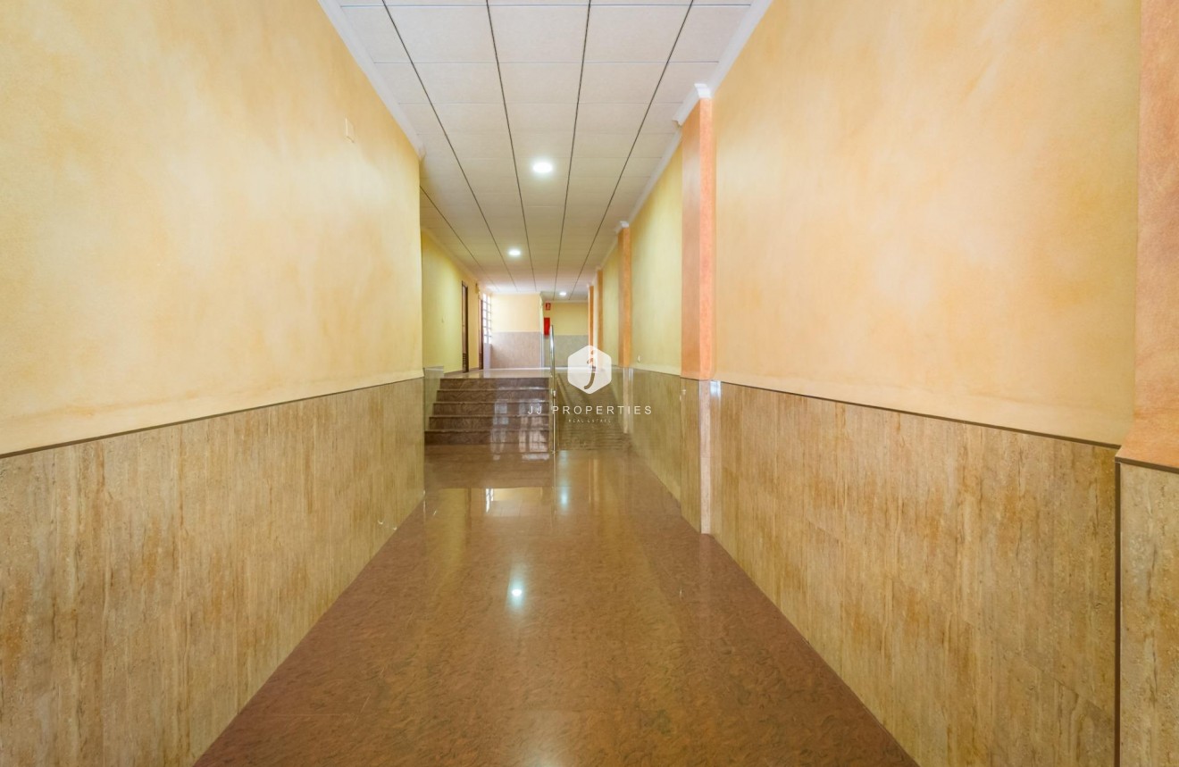 D'occasion - Appartement -
Torrevieja - Playa del Cura