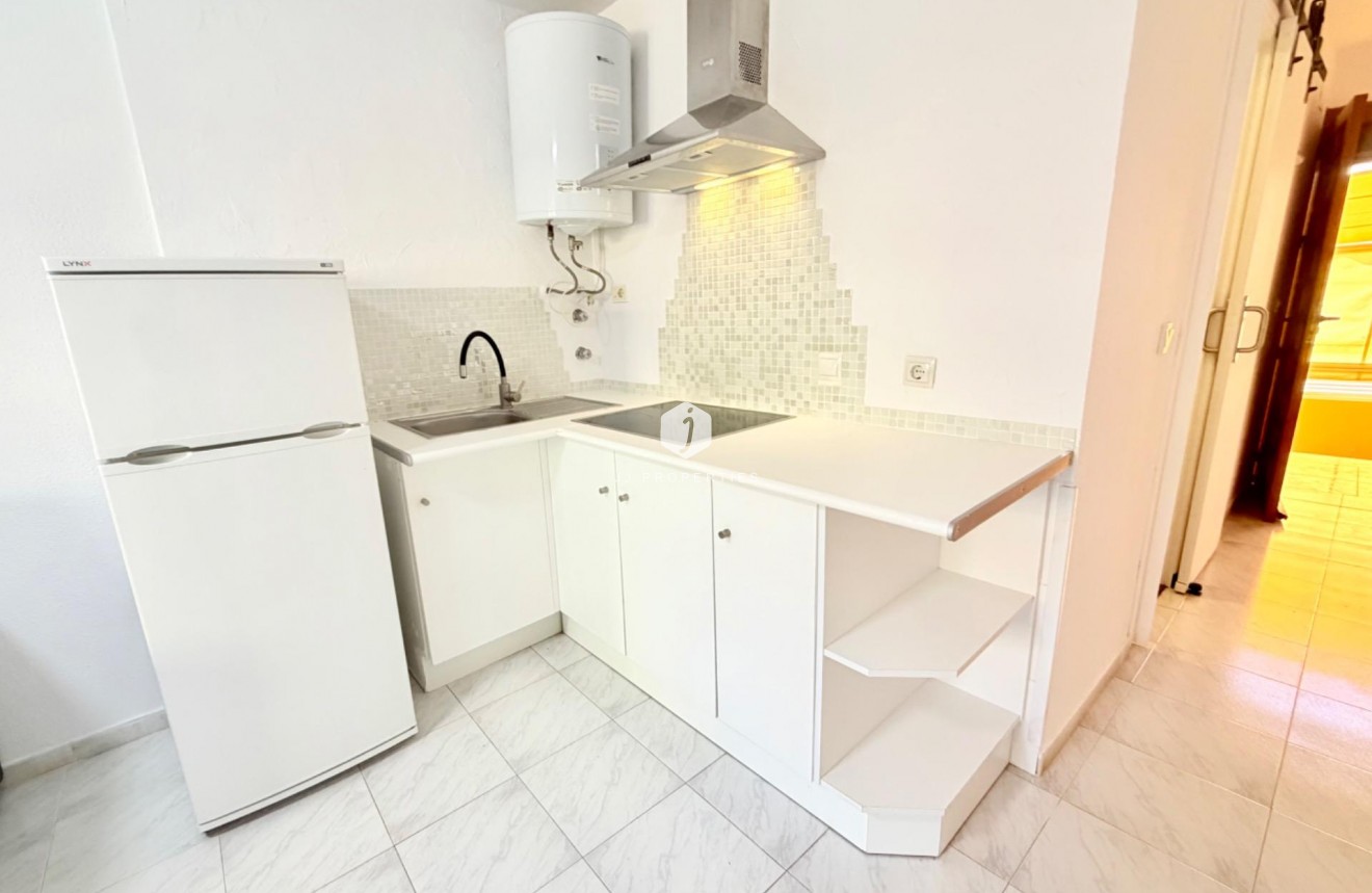 Aus zweiter Hand - Wohnung -
Torrevieja - La Mata Pueblo