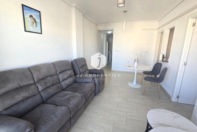 Resale - Apartment / flat -
Torrevieja - Centro