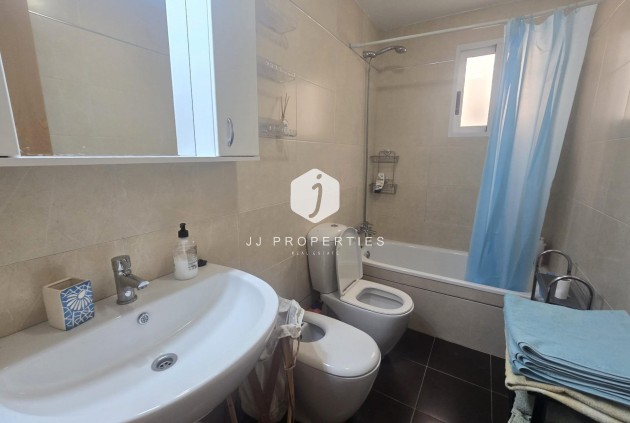 Resale - Apartment / flat -
Torrevieja - Centro