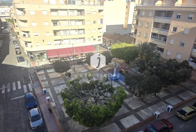 Resale - Apartment / flat -
Torrevieja - Centro