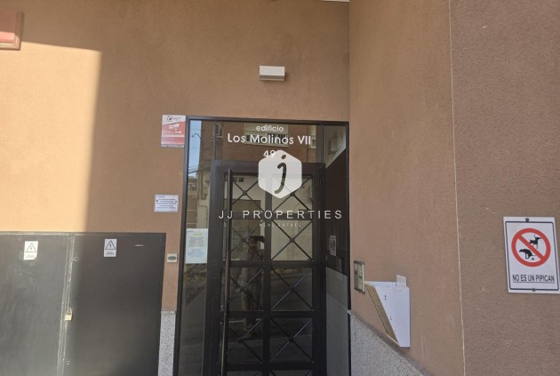 Resale - Apartment / flat -
Torrevieja - Centro