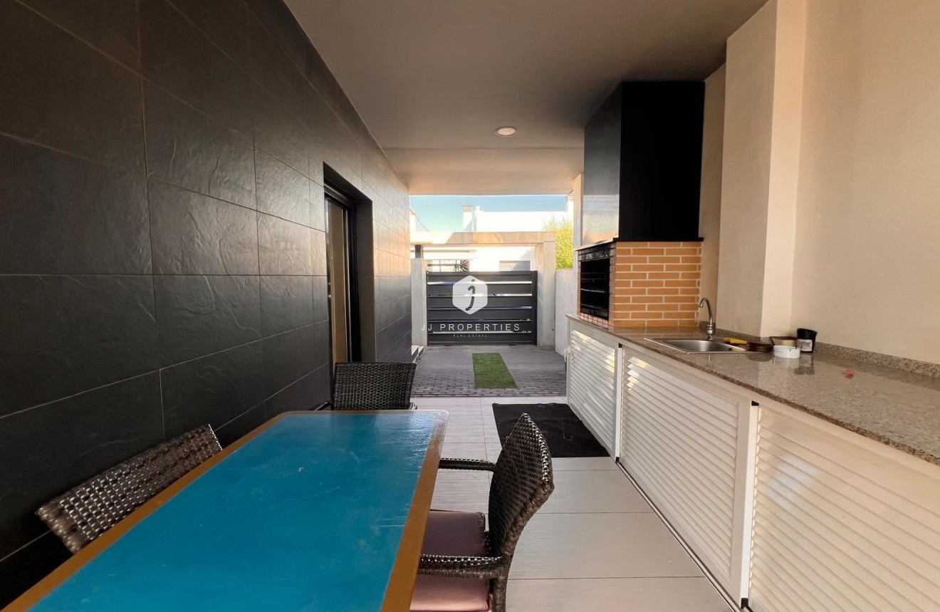 Z drugiej ręki - Villa -
Orihuela Costa - Lomas de Cabo Roig