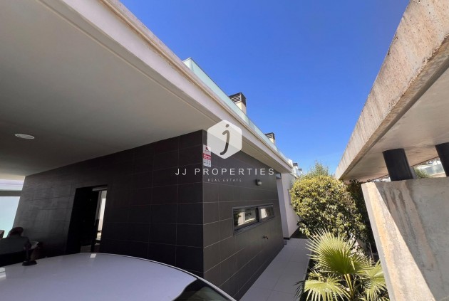 Z drugiej ręki - Villa -
Orihuela Costa - Lomas de Cabo Roig