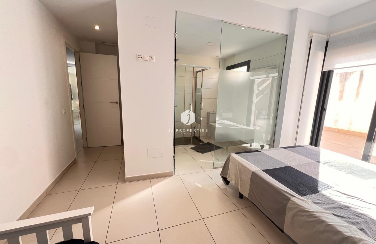 Z drugiej ręki - Villa -
Orihuela Costa - Lomas de Cabo Roig