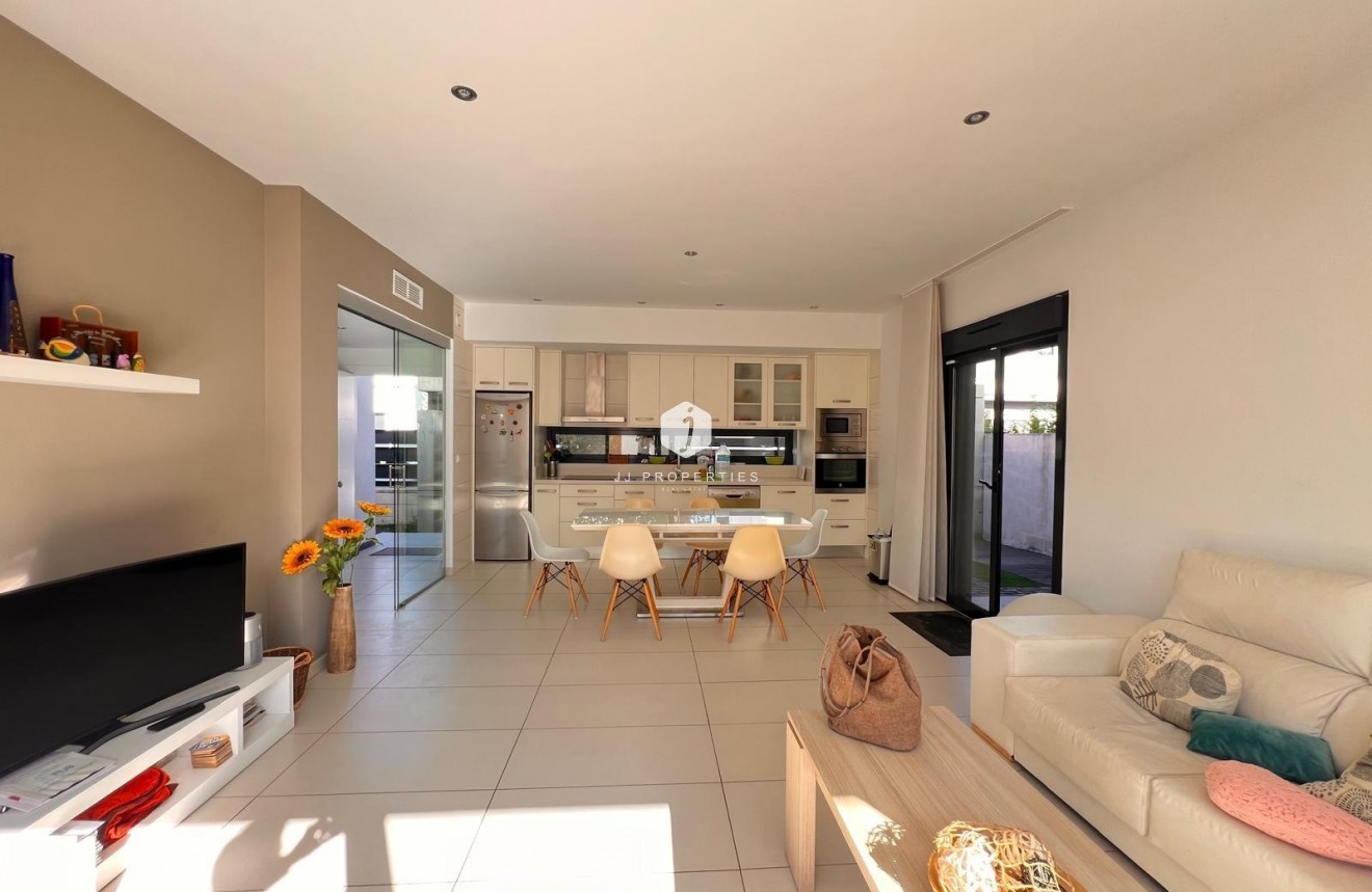Z drugiej ręki - Villa -
Orihuela Costa - Lomas de Cabo Roig