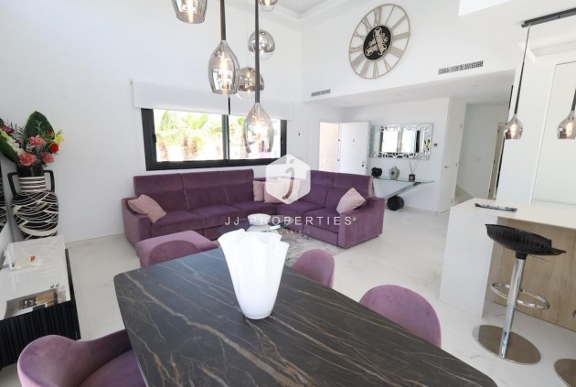D'occasion - Villa -
Rojales - Inland
