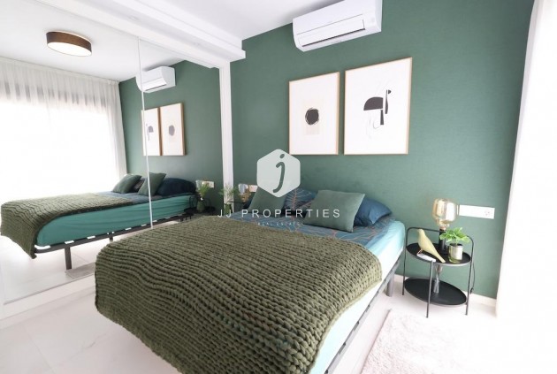 D'occasion - Villa -
Rojales - Inland