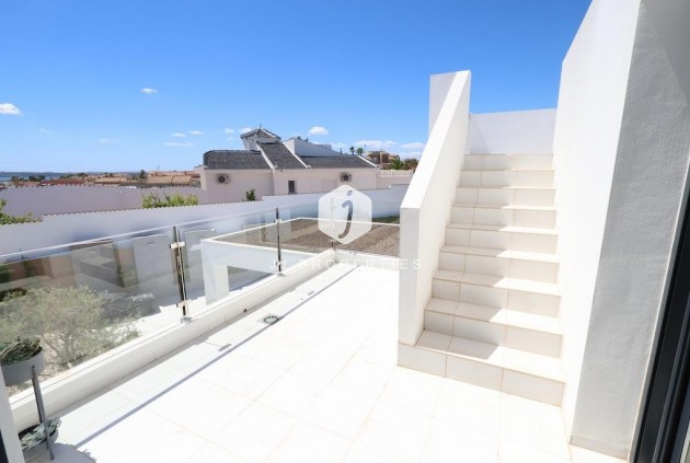 D'occasion - Villa -
Rojales - Inland