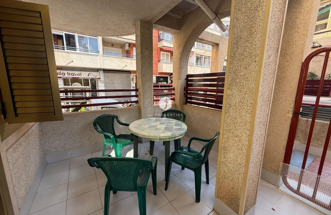 Resale - Apartment / flat -
Torrevieja - Acequion