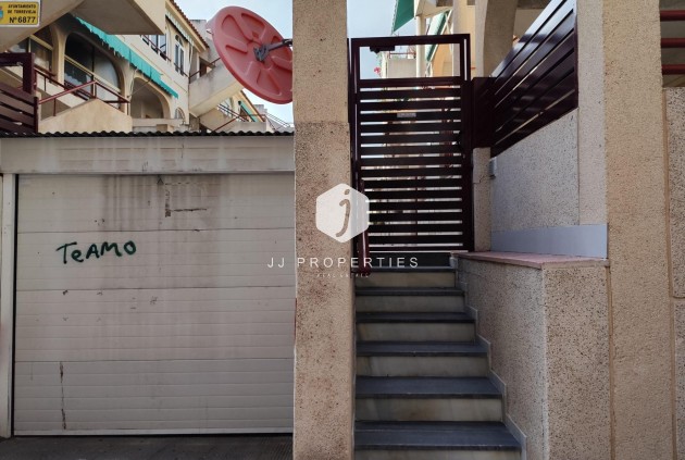 Resale - Apartment / flat -
Torrevieja - Acequion