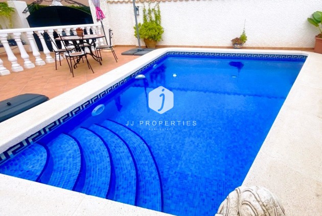 D'occasion - Villa -
Ciudad Quesada - Costa Blanca