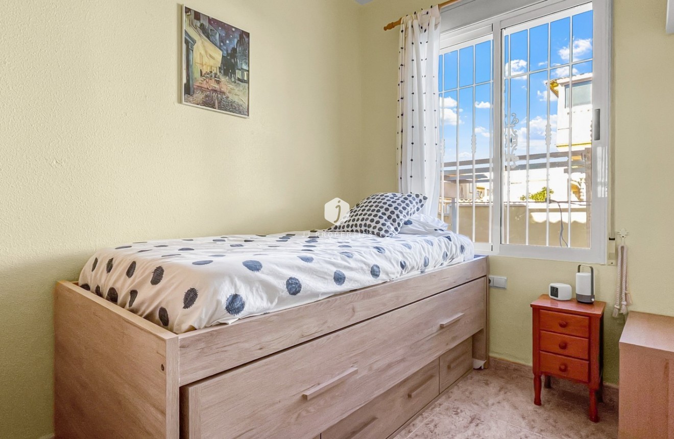 D'occasion - Bungalow -
Orihuela Costa - Costa Blanca
