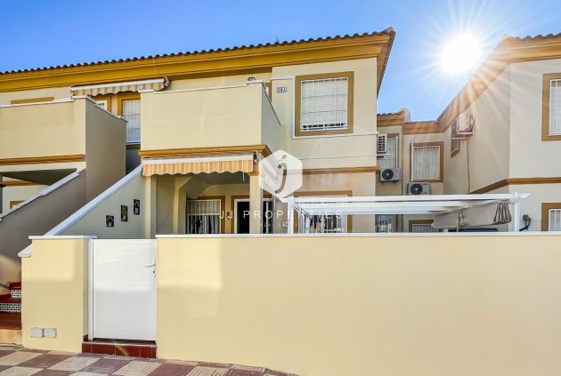 D'occasion - Bungalow -
Orihuela Costa - Costa Blanca
