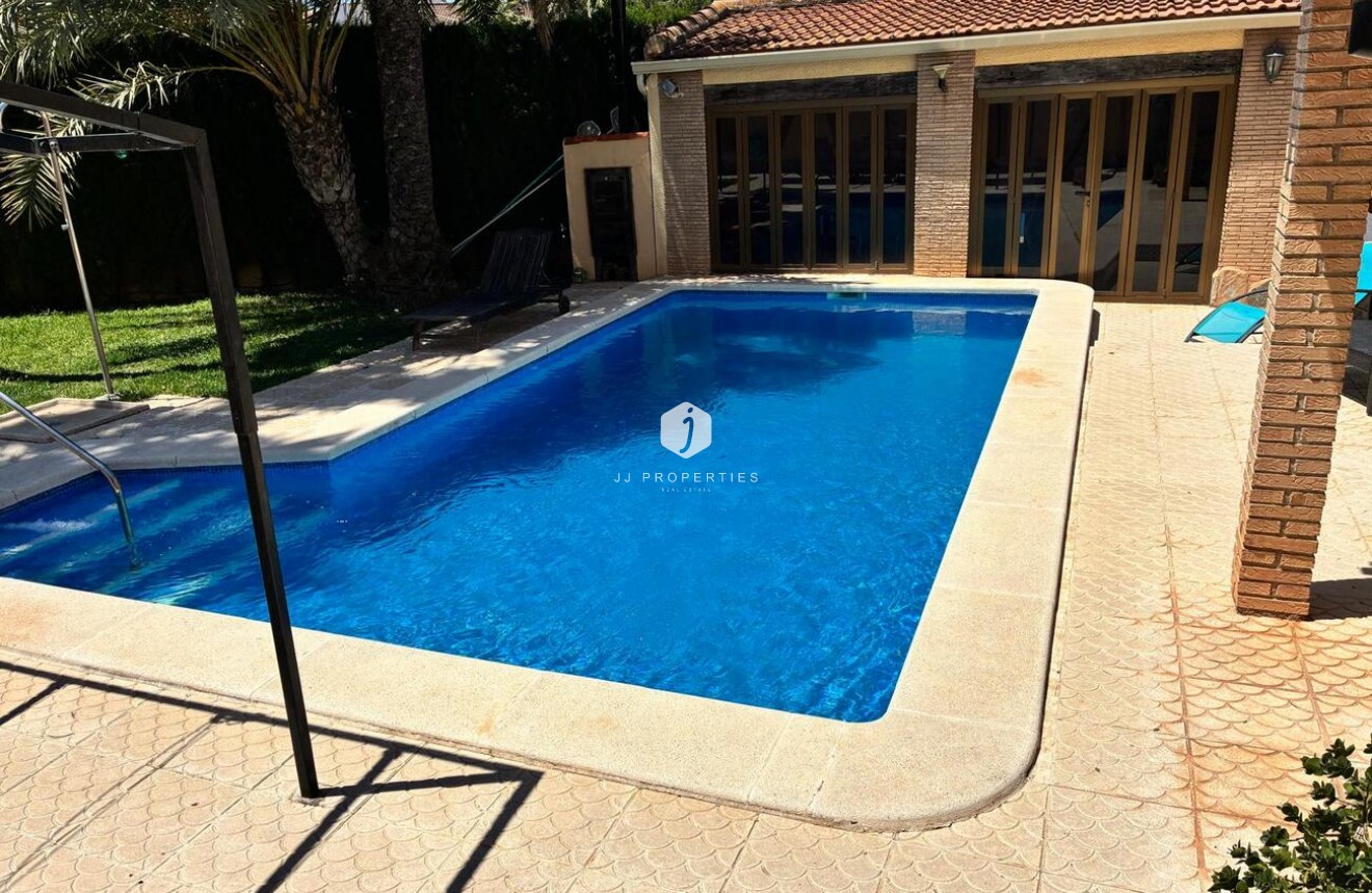 D'occasion - Villa -
Los Balcones - Costa Blanca