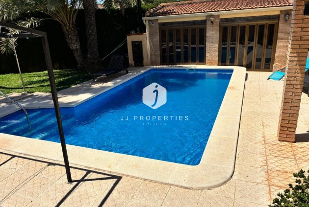 D'occasion - Villa -
Los Balcones - Costa Blanca