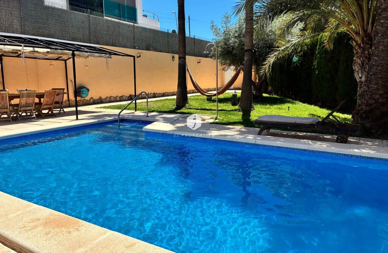 D'occasion - Villa -
Los Balcones - Costa Blanca